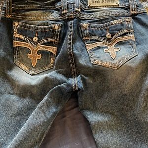 Size 32 Rock Revival Capri Pants. Barely worn.